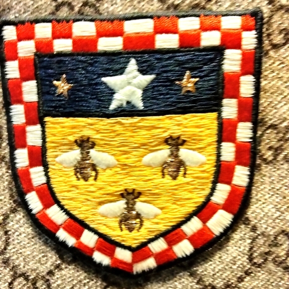 Authentic Gucci Wool Scarf - Picture 3 of 12